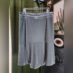 Midnight Velvet Skirt | Size XL | Gray Velvet Flounce Hem